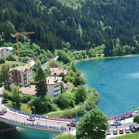 Residenza Arnica Apartment Molveno Exterior photo